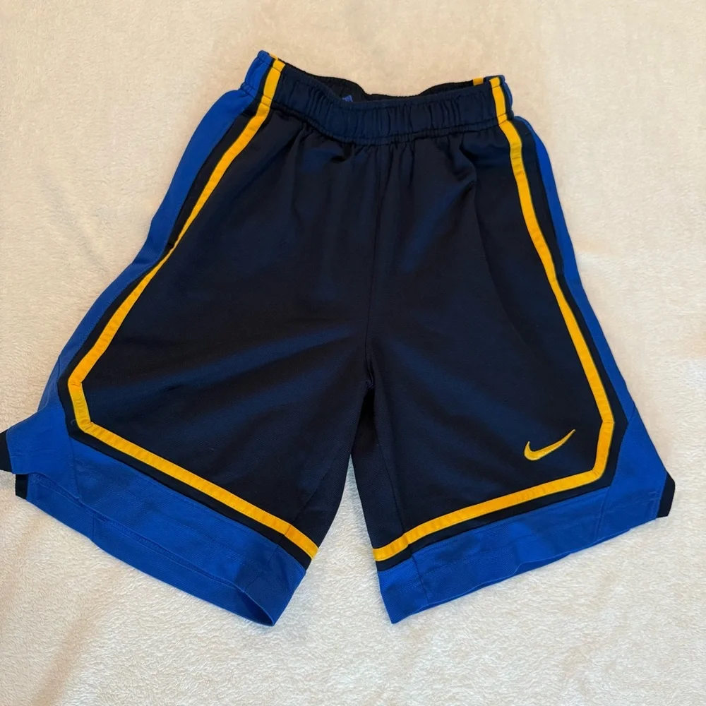 Nike Kids' Blue Basketball Shorts Small